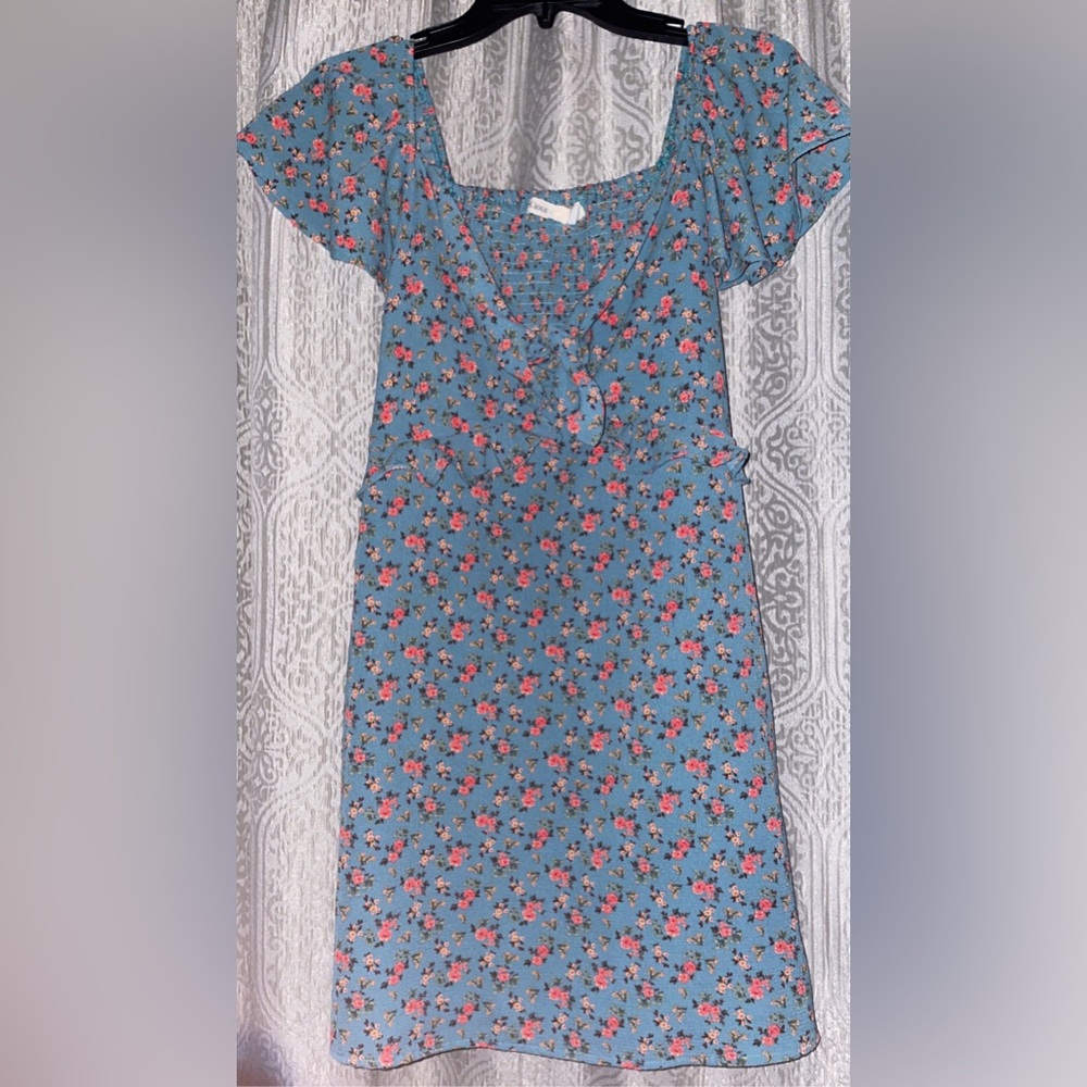 Dress from kohls 🤍